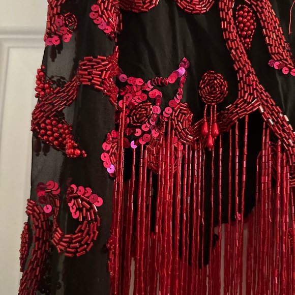 Vintage silk sequin top fully lined. By A. J. Bari. Size 10. - Picture 4 of 4